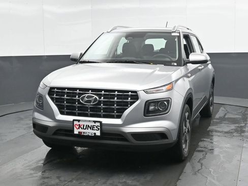 New 2026 Hyundai Venue SEL image 5