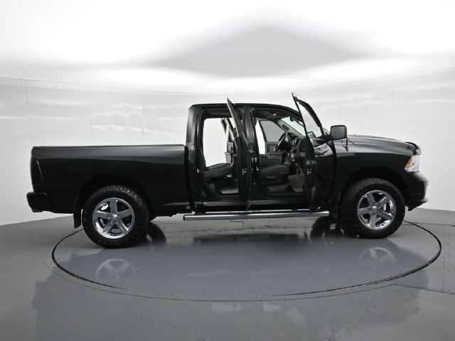 Used 2016 RAM 1500 Express AWD/4WD image 22