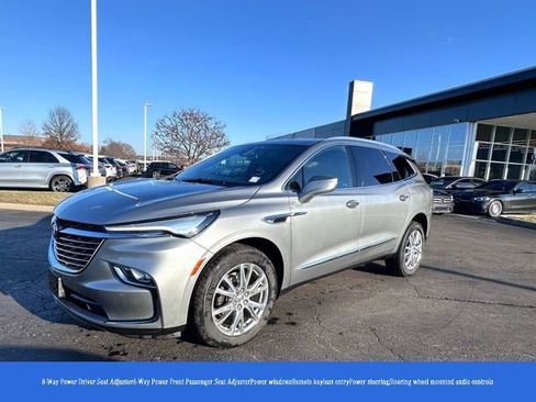 Used 2024 Buick Enclave Essence w/ Experience Buick Package image 3