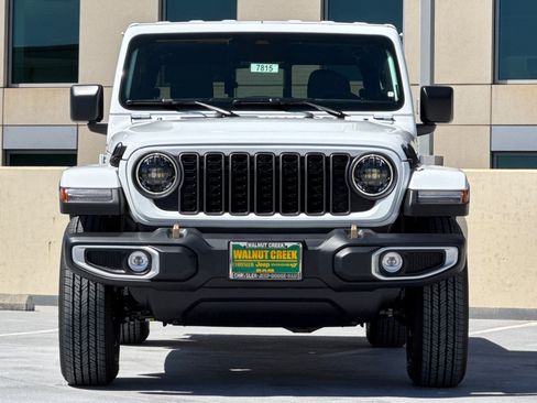 New 2026 Jeep Gladiator Sport AWD/4WD image 6
