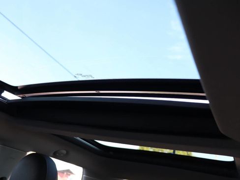 Used 2016 MINI Cooper 2-Door Hardtop image 24