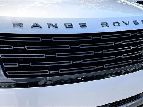 Used 2025 Land Rover Range Rover SE AWD/4WD image 49