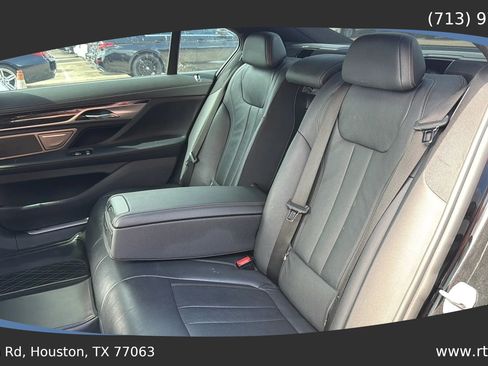 Used 2018 BMW 740i RWD image 29