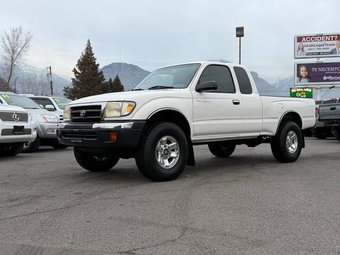 Used 2000 Toyota Tacoma 4x4 Xtracab image 2