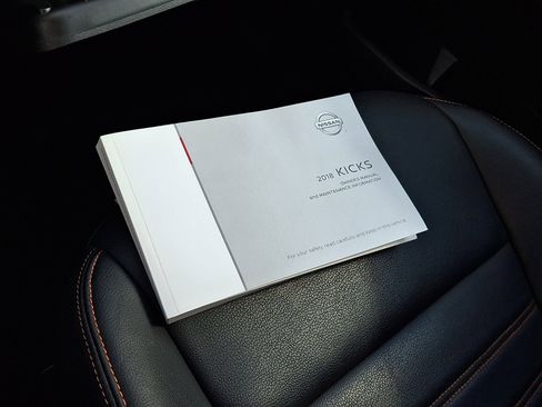 Used 2018 Nissan Kicks SR w/ Premium Package FWD image 26