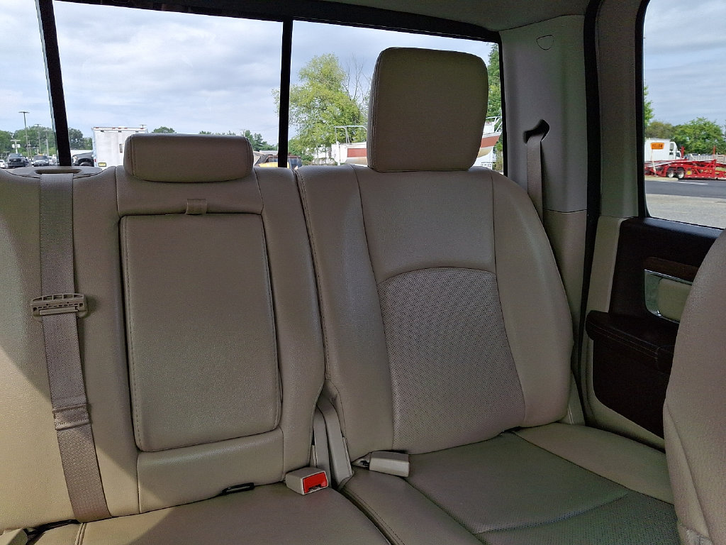 Used 2017 RAM 1500 Laramie AWD/4WD image 21
