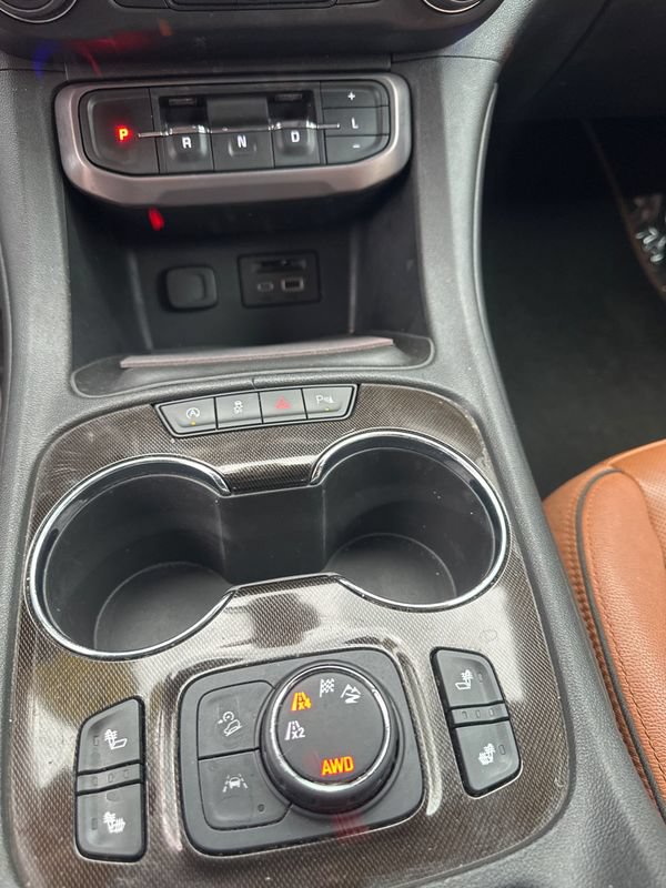 Used 2020 GMC Acadia AT4 w/ Driver Alert Package II AWD/4WD image 31