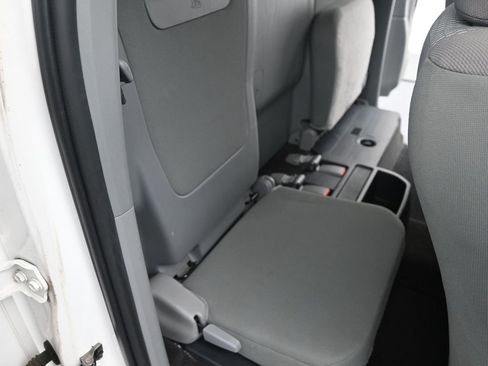 Used 2012 Toyota Tacoma 2WD Access Cab image 13