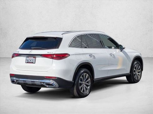 Used 2026 Mercedes-Benz GLC 300 4MATIC image 5