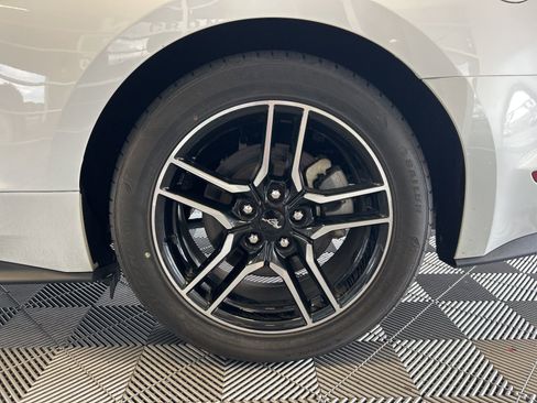 Used 2023 Ford Mustang Premium image 8