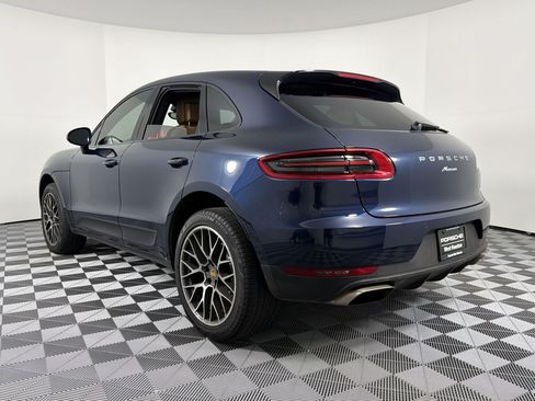 Used 2018 Porsche Macan AWD/4WD image 3