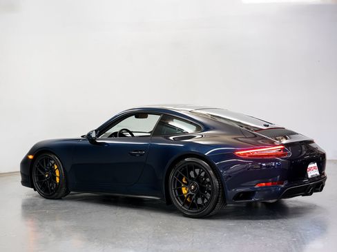 Used 2018 Porsche 911 Carrera GTS RWD image 8
