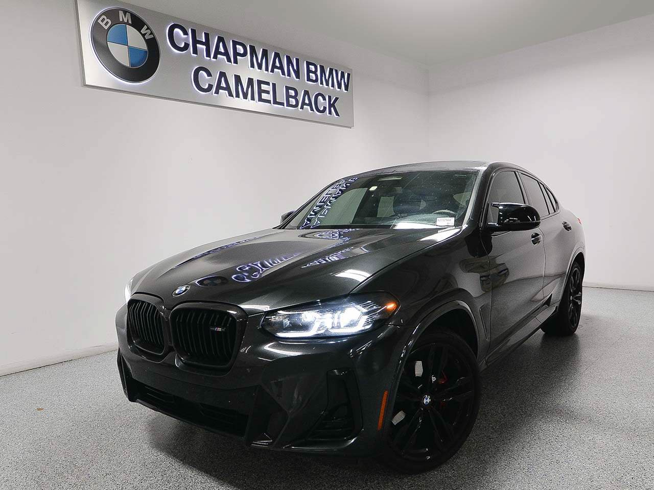 Used 2024 BMW X4 M40i AWD/4WD image 1