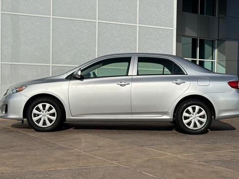 Used 2012 Toyota Corolla image 7