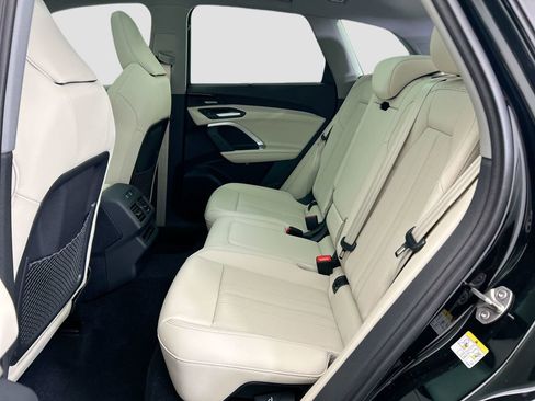 Used 2025 Audi Q5 Premium Plus w/ Premium Plus image 21