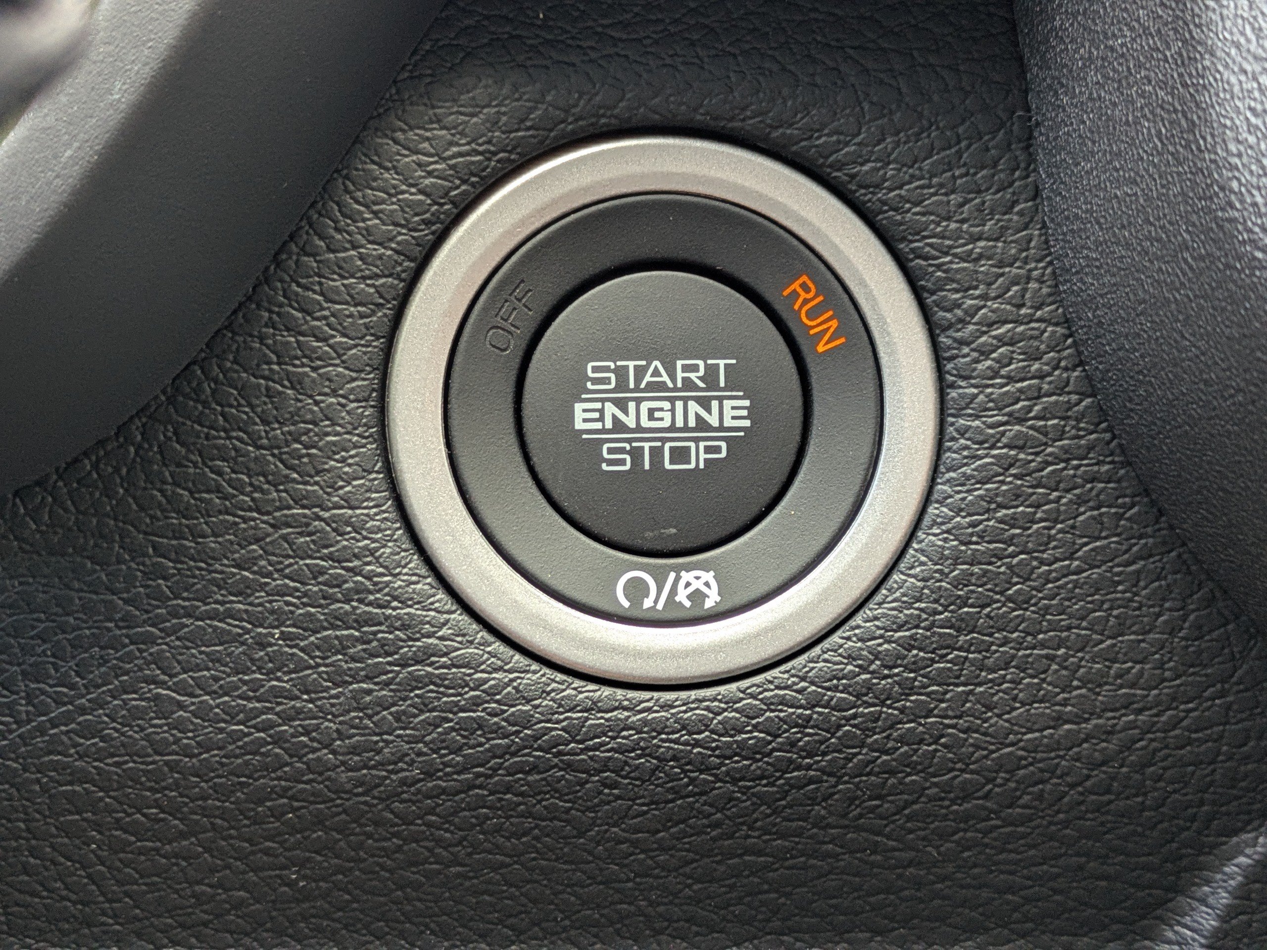 New 2026 RAM 3500 Laramie AWD/4WD image 24