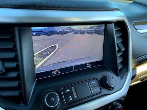 Certified 2023 GMC Acadia SLE w/ Driver Convenience Package image 28