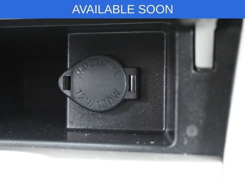 Used 2013 Toyota Corolla LE image 23