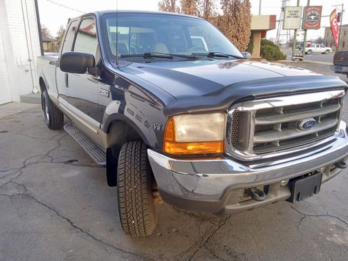 Used 2000 Ford F250 Lariat image 9