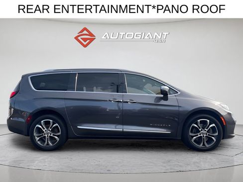 Used 2021 Chrysler Pacifica Pinnacle AWD/4WD image 9
