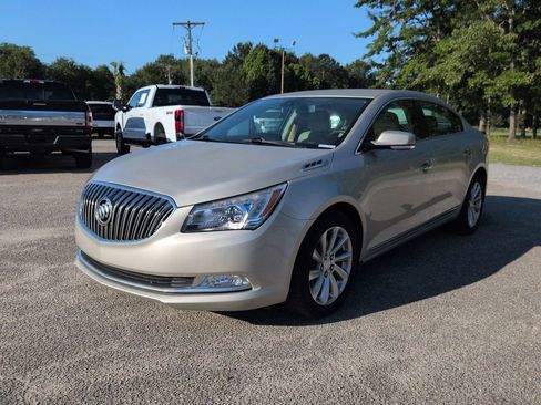 Used 2014 Buick LaCrosse Leather w/ Driver Confidence Package FWD image 8