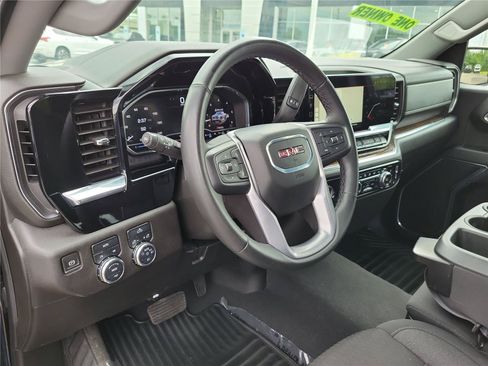 Used 2024 GMC Sierra 1500 Elevation AWD/4WD image 19