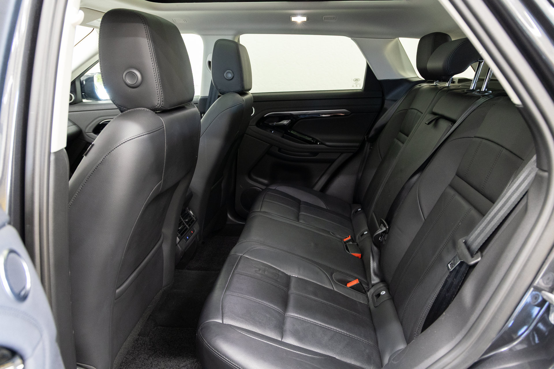 Used 2022 Land Rover Range Rover Evoque SE AWD/4WD image 8