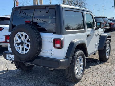 Used 2023 Jeep Wrangler Sport S image 3