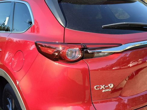 Used 2023 MAZDA CX-9 Touring image 18