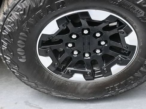 Used 2025 GMC Hummer EV 3X w/ Extreme Off-Road Package AWD/4WD image 28