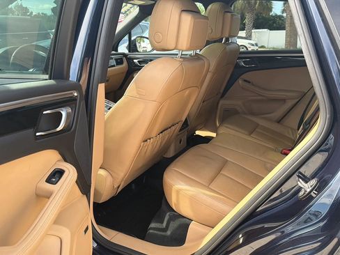 Used 2017 Porsche Macan S AWD/4WD image 19