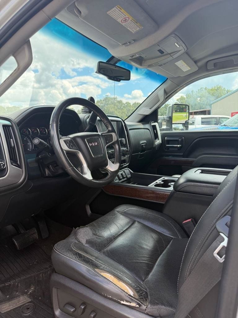 Used 2017 GMC Sierra 2500 SLT w/ Suspension Package, Off-Road AWD/4WD image 12
