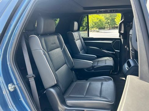 Used 2025 Cadillac Escalade Sport w/ LPO, ONYX Package RWD image 54