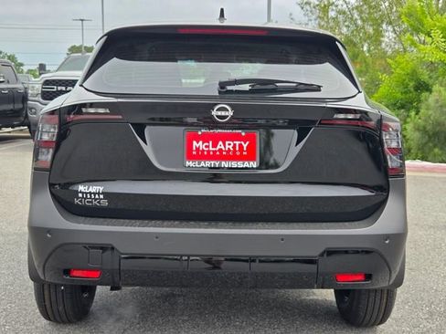 New 2026 Nissan Kicks S FWD image 7