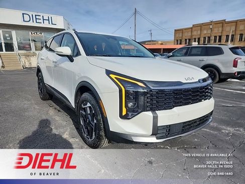 New 2026 Kia Sportage S image 1