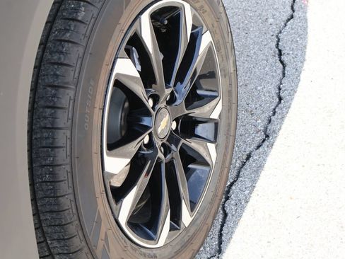 Used 2023 Chevrolet TrailBlazer LT w/ Convenience Package FWD image 38