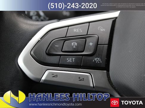 Used 2023 Volkswagen Jetta SE image 27