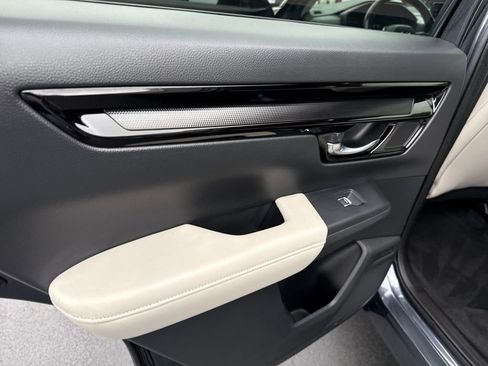 Certified 2025 Honda CR-V EX-L image 18