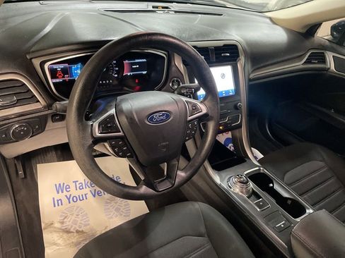 Used 2019 Ford Fusion SE image 22
