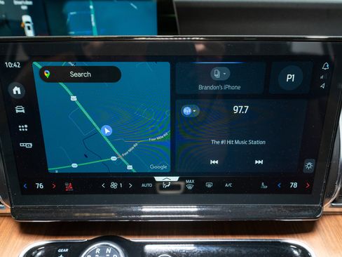 Used 2025 Ford Expedition Max King Ranch image 19