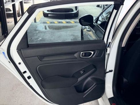 Used 2023 Honda Civic LX image 18
