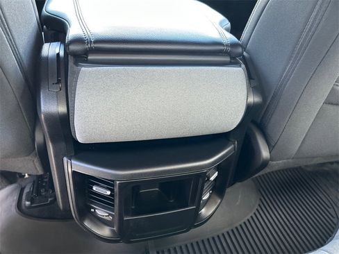 Used 2022 RAM 1500 Big Horn image 25
