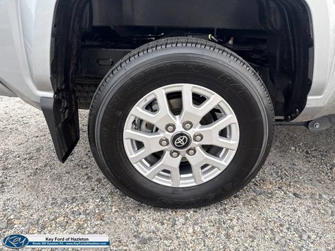 Used 2026 Toyota Tacoma SR5 AWD/4WD image 11