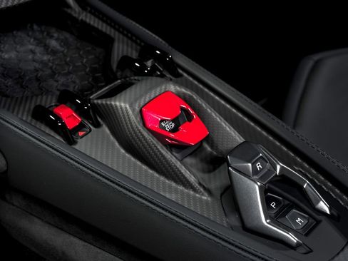 Used 2024 Lamborghini Revuelto image 27