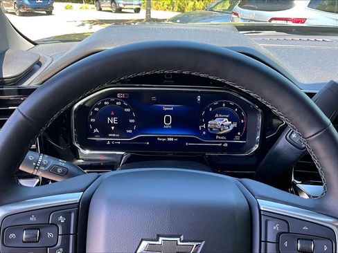 Used 2024 Chevrolet Silverado 2500 LTZ w/ LTZ Plus Package image 27