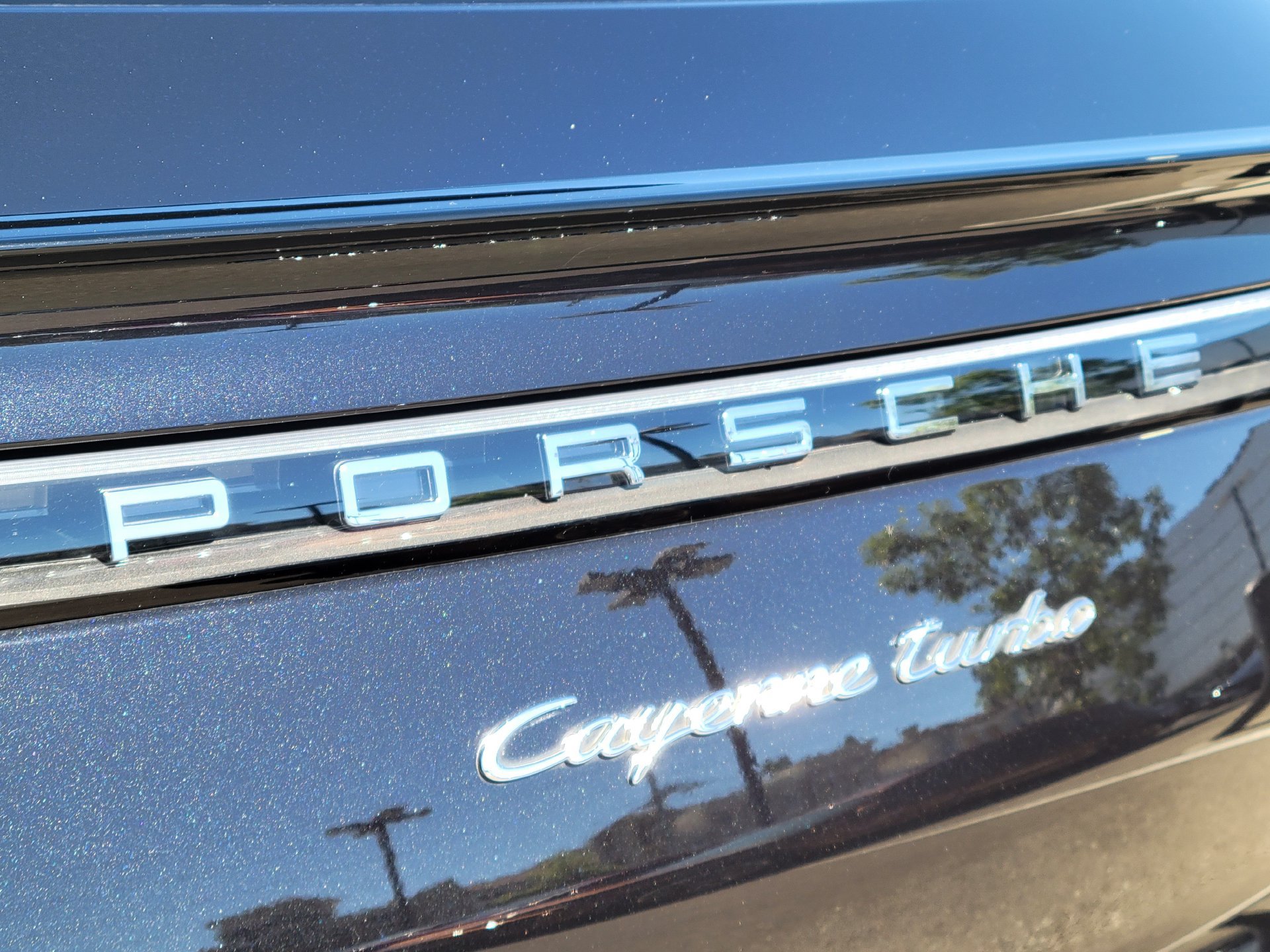 Certified 2022 Porsche Cayenne Turbo AWD/4WD image 33