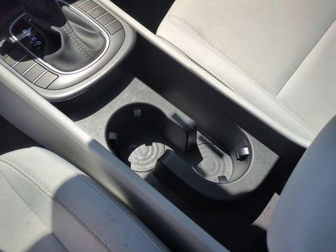 Used 2025 Hyundai Kona SEL FWD image 23