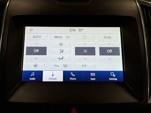 Used 2020 Ford Edge Titanium image 41