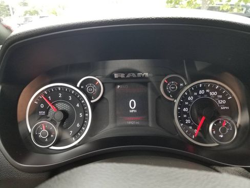 Certified 2025 RAM 2500 Big Horn AWD/4WD image 27
