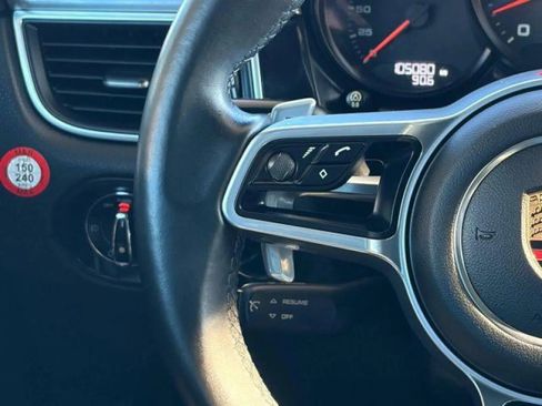 Used 2017 Porsche Macan GTS AWD/4WD image 34